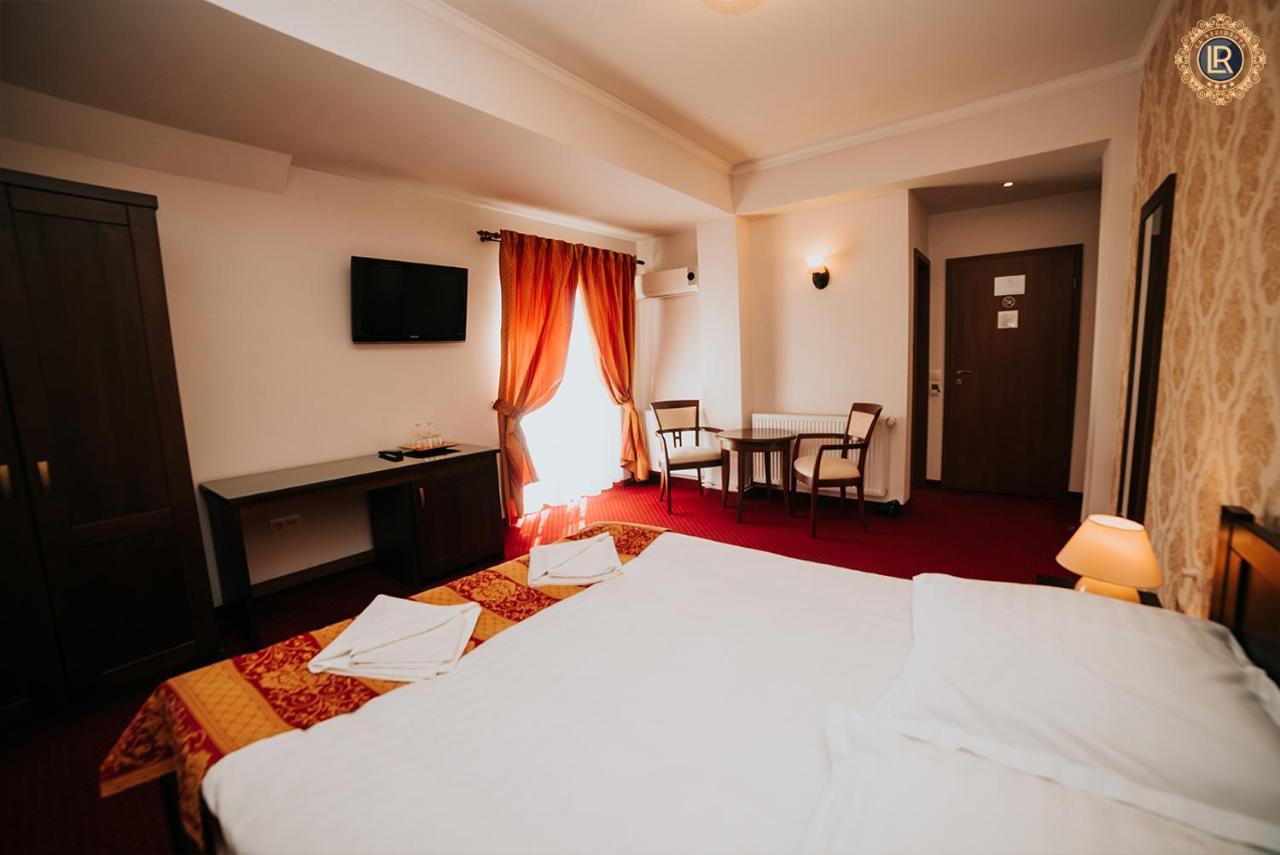 Hotel La Rezidenta Sibiu Esterno foto